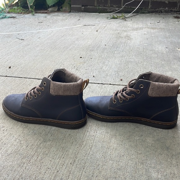 Brown doc martens - Picture 3 of 6